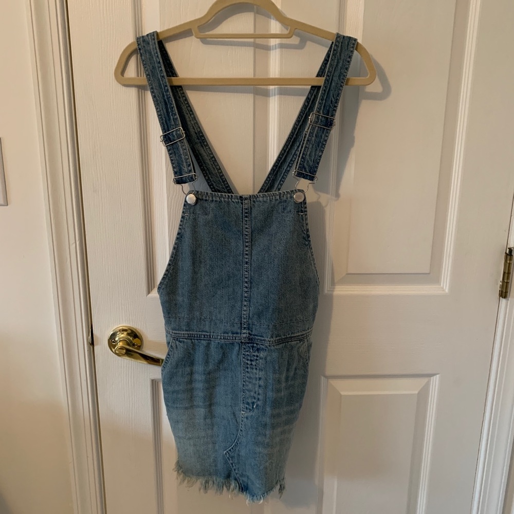 Free people torn up jumper light wash denim overalls skirt - Picture 2 of 10
